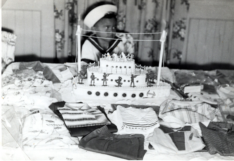 Gilbert and the Navy Cake