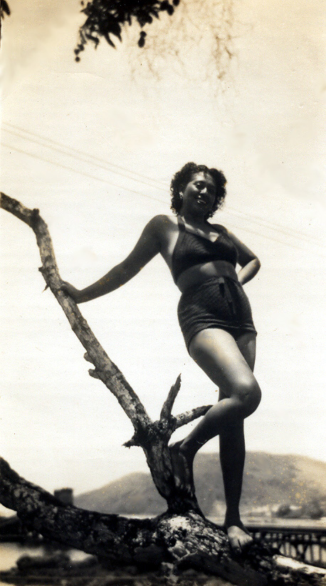 Elia the Bathing Beauty